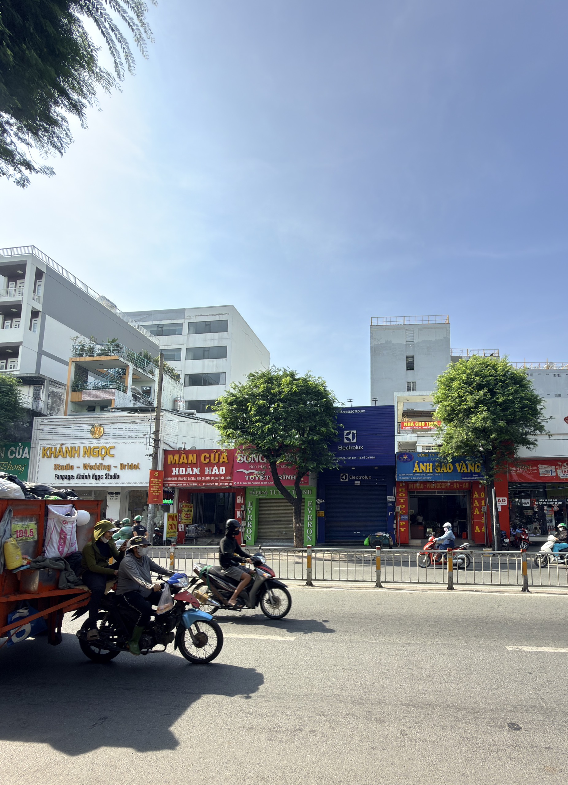 MTKD TRƯỜNG CHINH NGAY NGÃ 3 TÂN HẢI, KINH DOANH SẦM UẤT