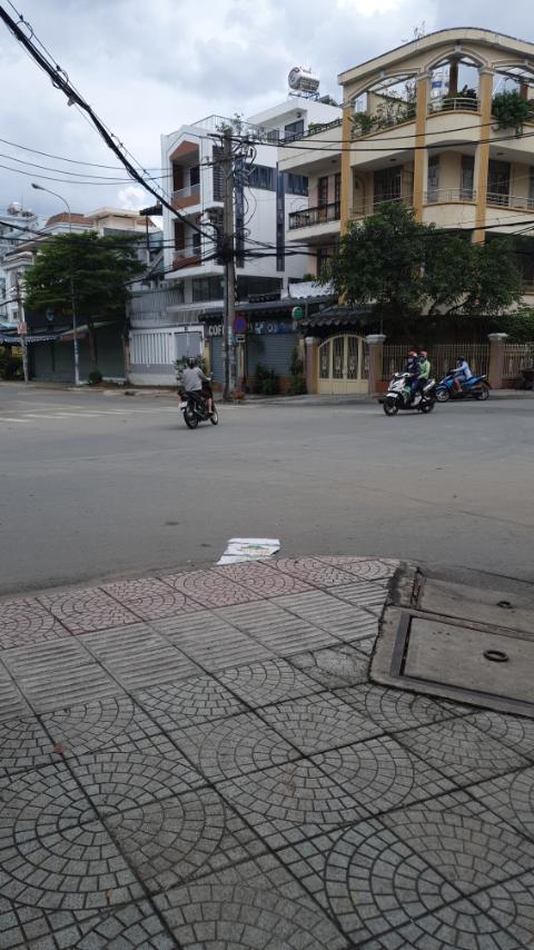 Bán Nhà mặt tiền Nguyễn Văn Yến 9.2(9.8)x19.3 (182m2